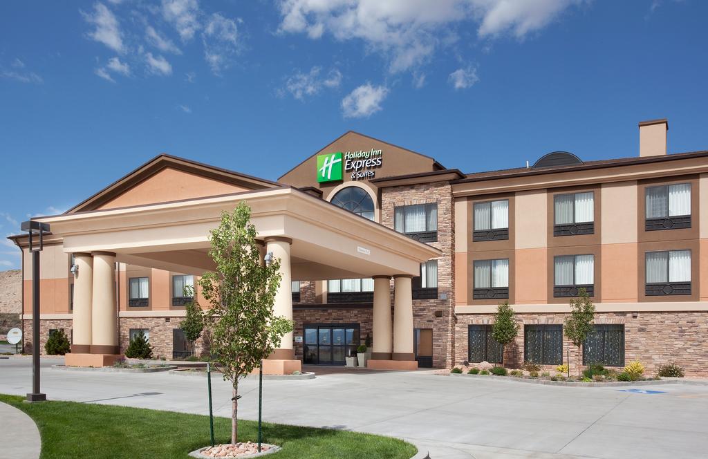 Holiday Inn Express Suites Richfield