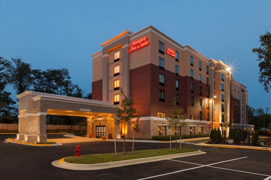 Hampton Inn and Suites Camp Springs MD