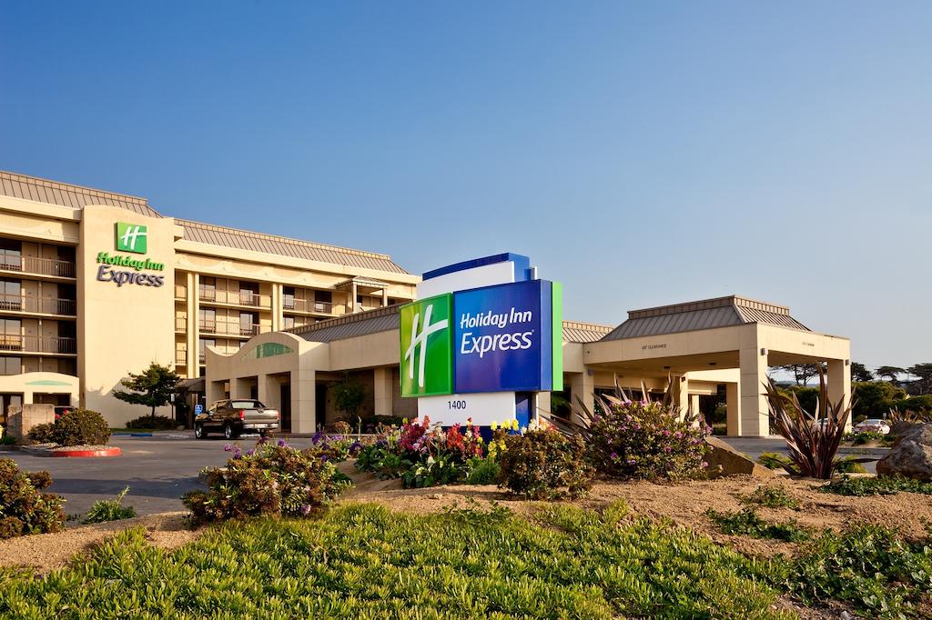 Holiday Inn Express - Monterey Bay