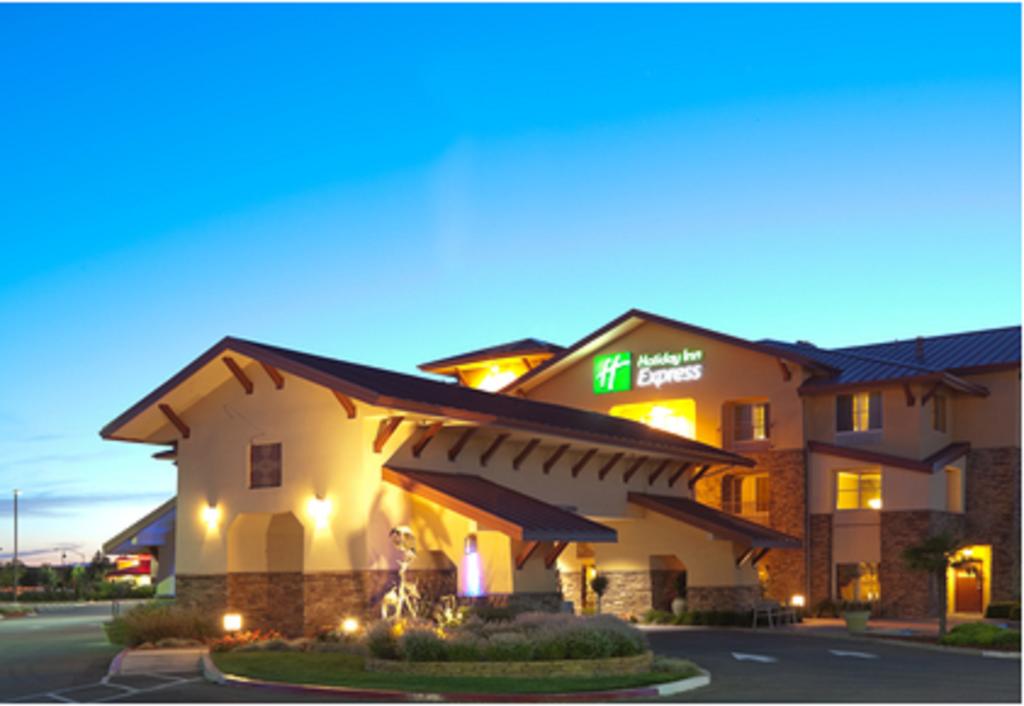 Holiday Inn Exp Stes Turlock