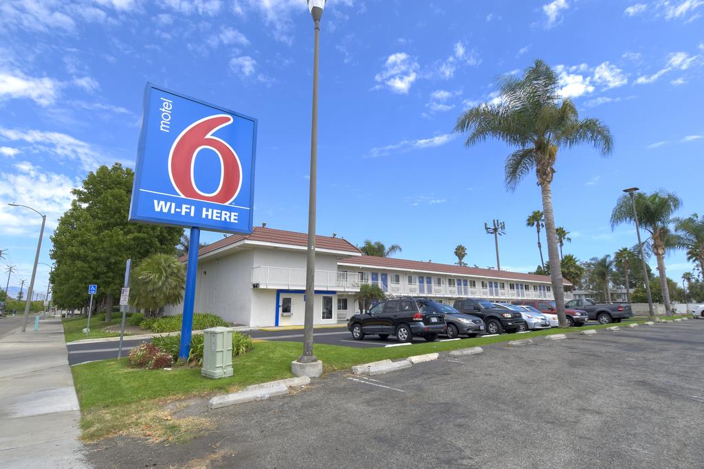 Motel 6 Costa Mesa