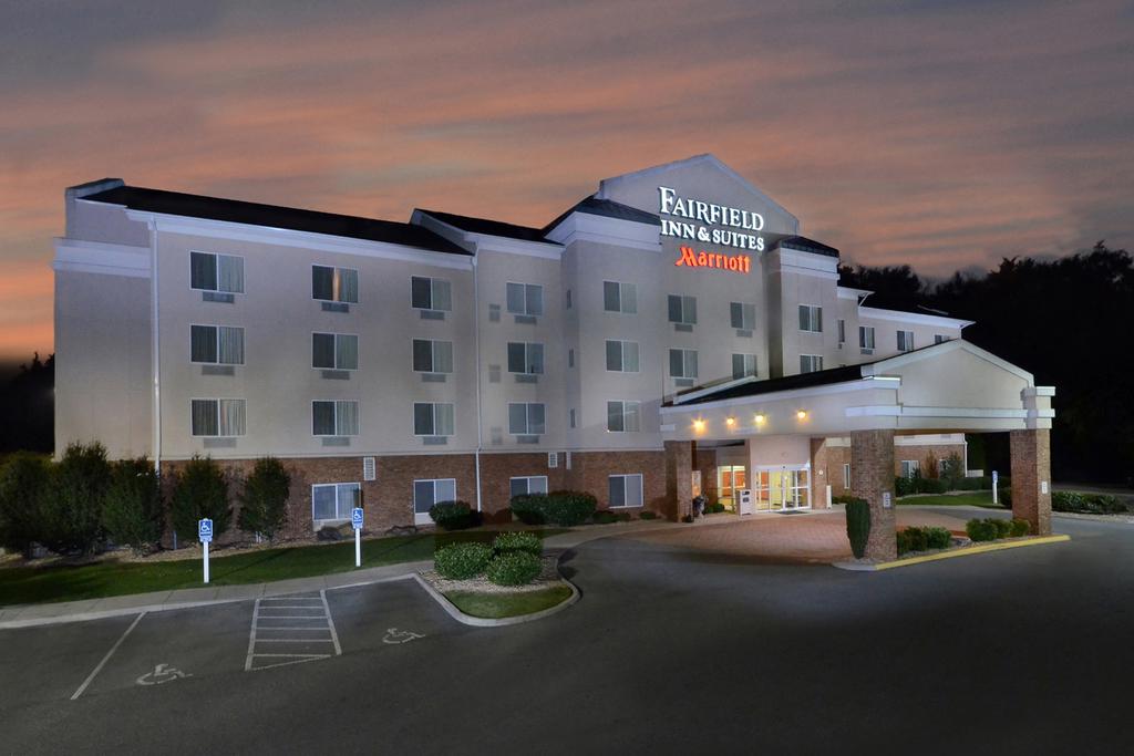 Fairfield Inn and Suites Roanoke North