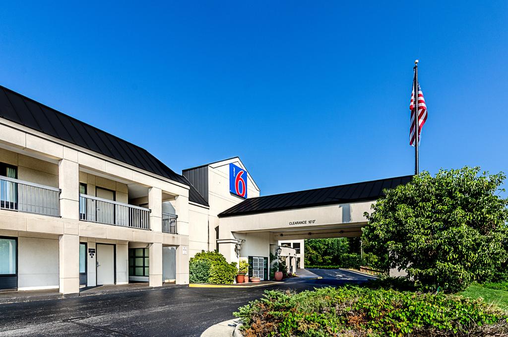 Motel 6 Roanoke