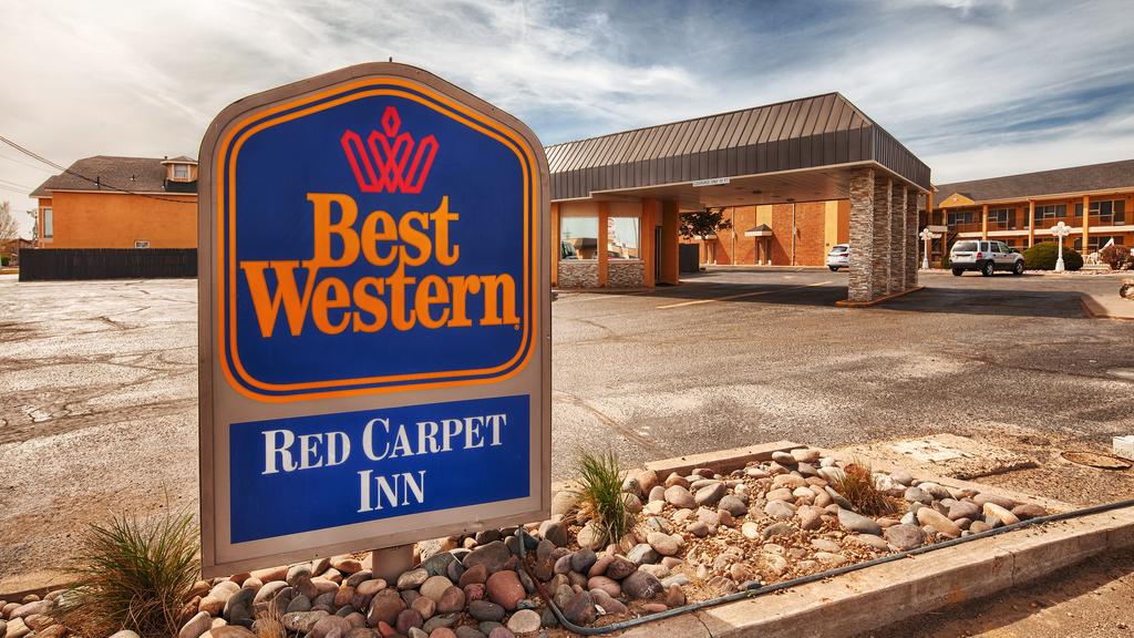 BEST WESTERN Red Carpet Inn