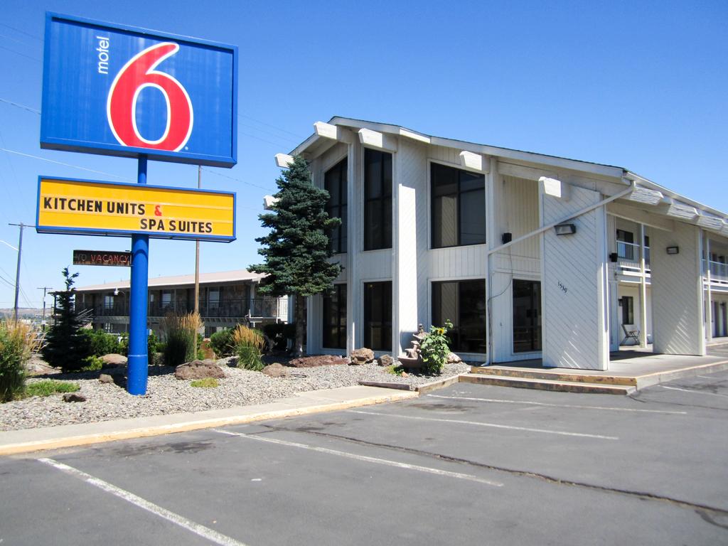 Motel 6 Madras