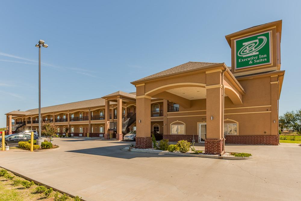 Executive Inn and Suites Cushing