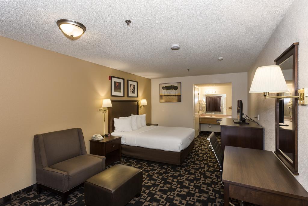 Econo Lodge Inn and Suites Bellingham