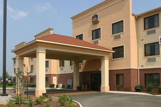 BEST WESTERN PLUS Strawberry Inn and Suites