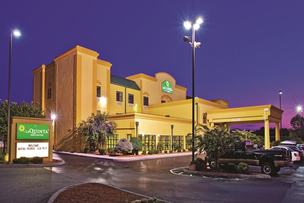 La Quinta Inn and Suites Knoxville Strawberry Plains