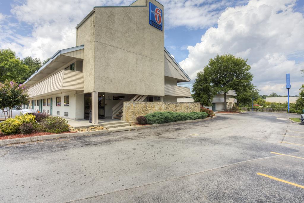 Motel 6 Knoxville North