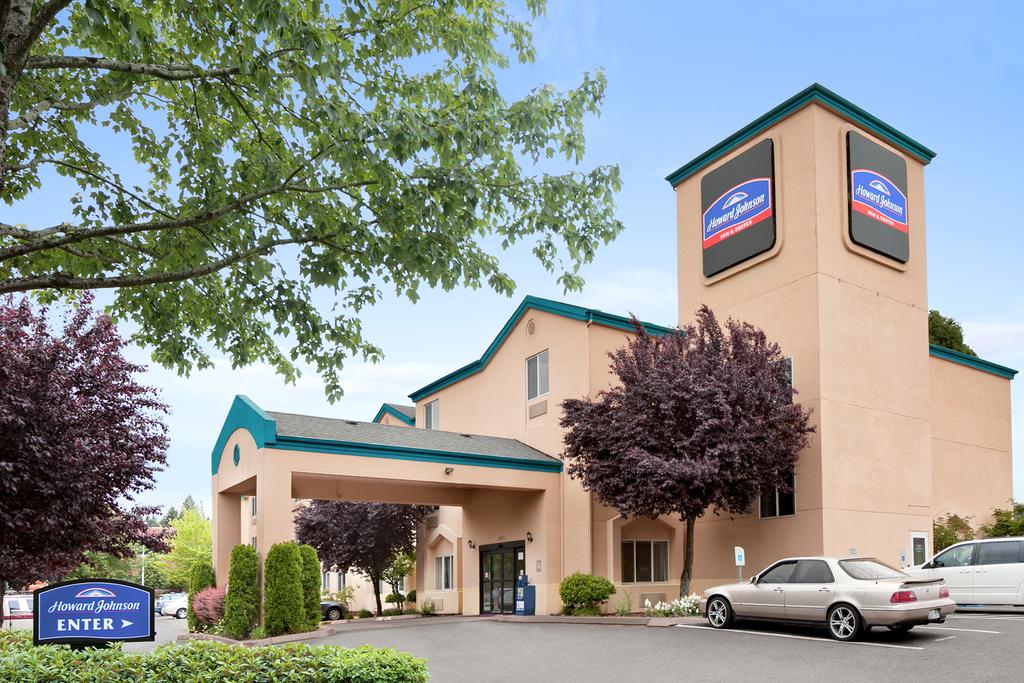 Howard Johnson Inn and Suites Vancouver-By Vancouver Mall