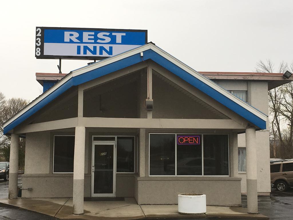 Rest Inn Utica