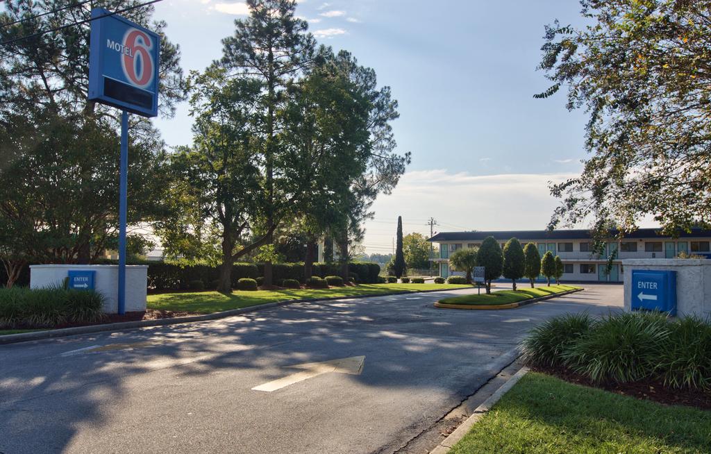 Motel 6 Valdosta - University