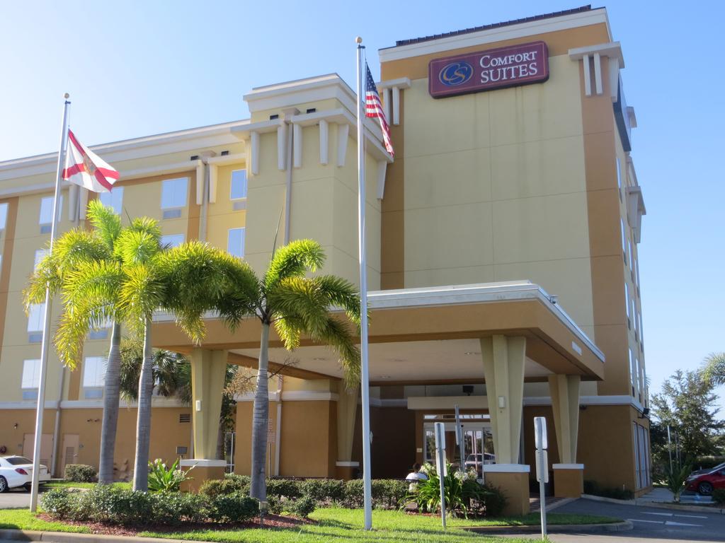 Comfort Suites Orlando Airport