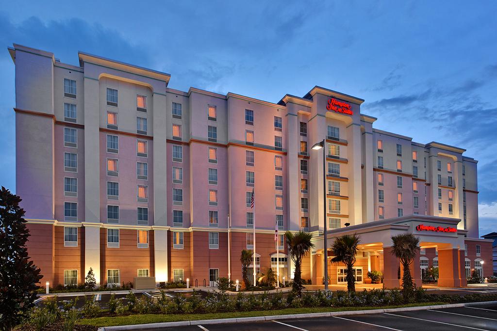 Hampton Inn and Suites Orlando Airport - Gateway Village