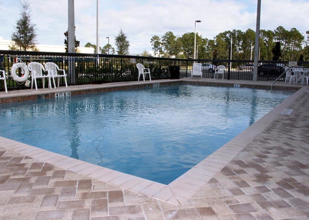 Hampton Inn and Suites Orlando-John Young Parkway