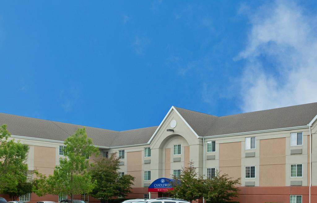 Candlewood Suites Waukegan