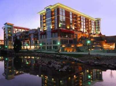 Hampton Inn and Suites Greenville-Downtown - Sc