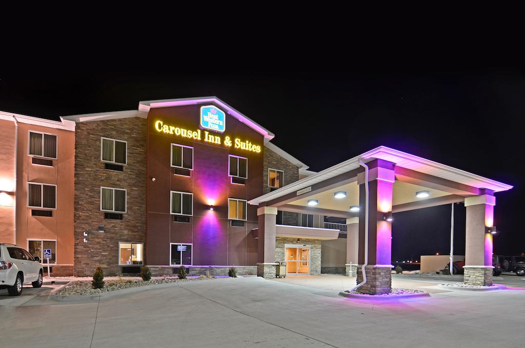 Best Western Plus Carousel Inn and Suites