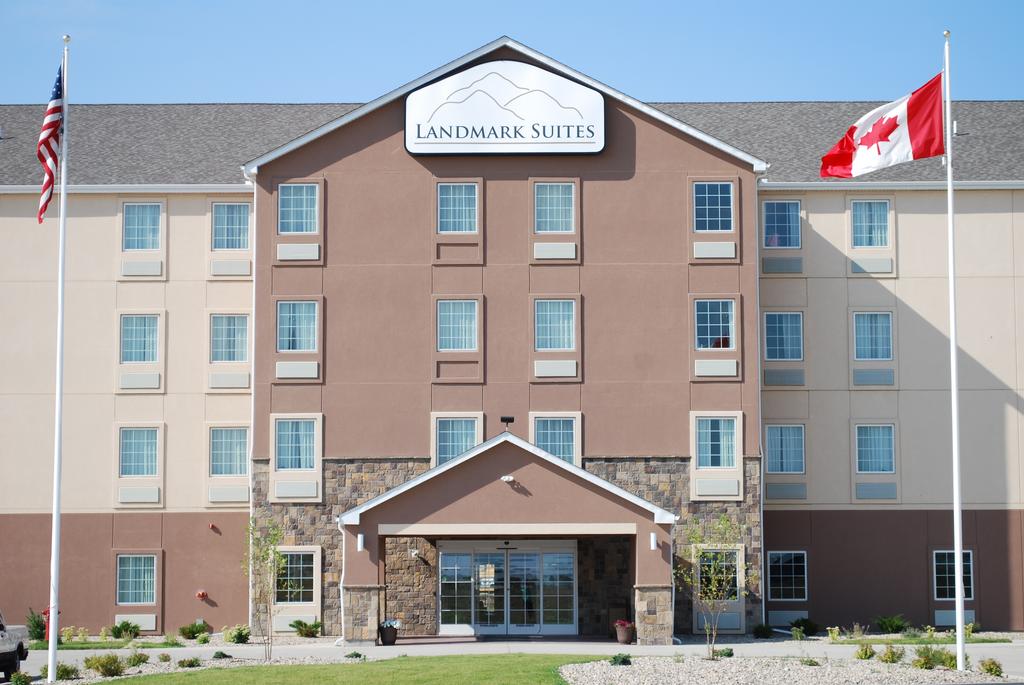 Landmark Suites