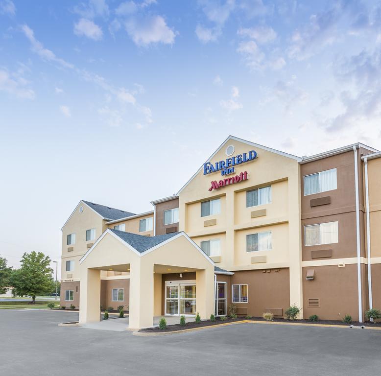 Fairfield Inn and Suites Kansas City Lees Summit