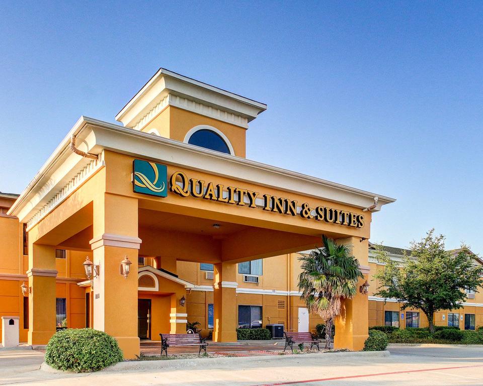 Quality Inns And Suites