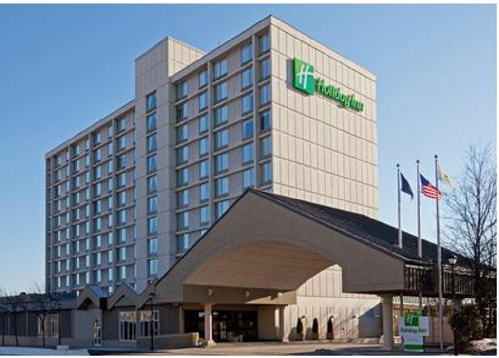 Holiday Inn Portland-By the Bay