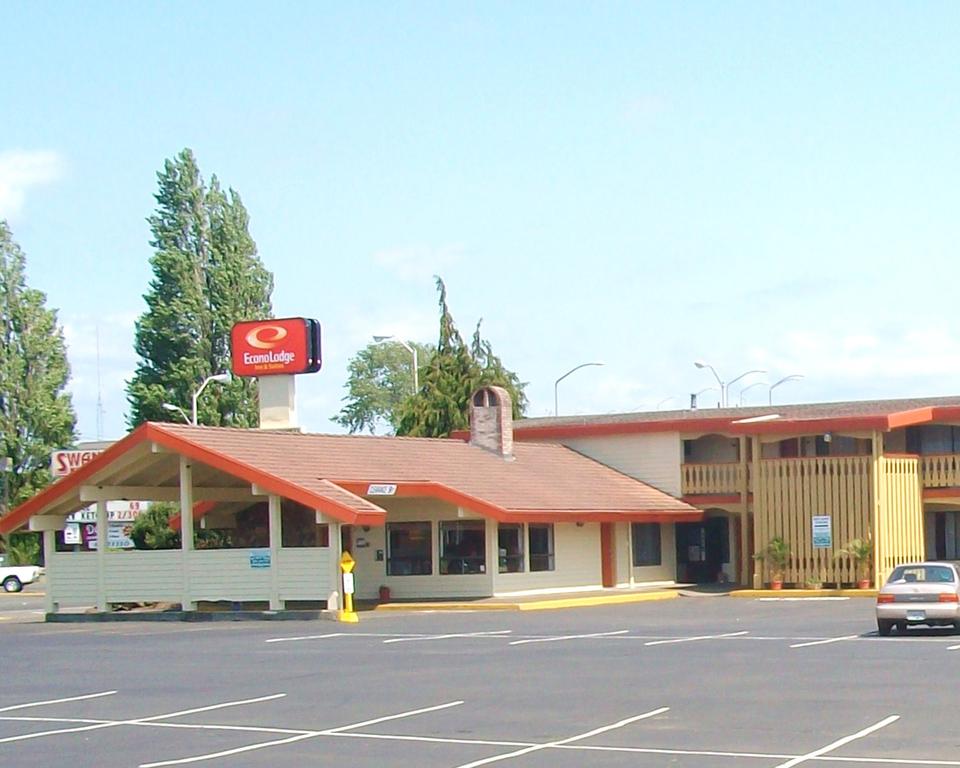 Econo Lodge Inn and Suites Hoquiam