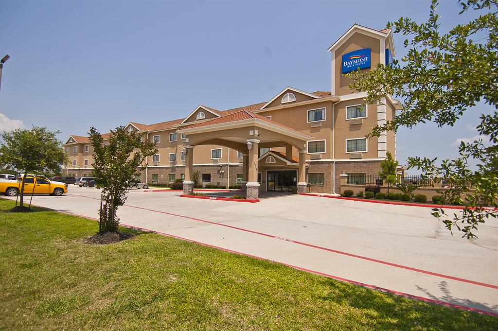 Baymont Inn and Suites Baytown