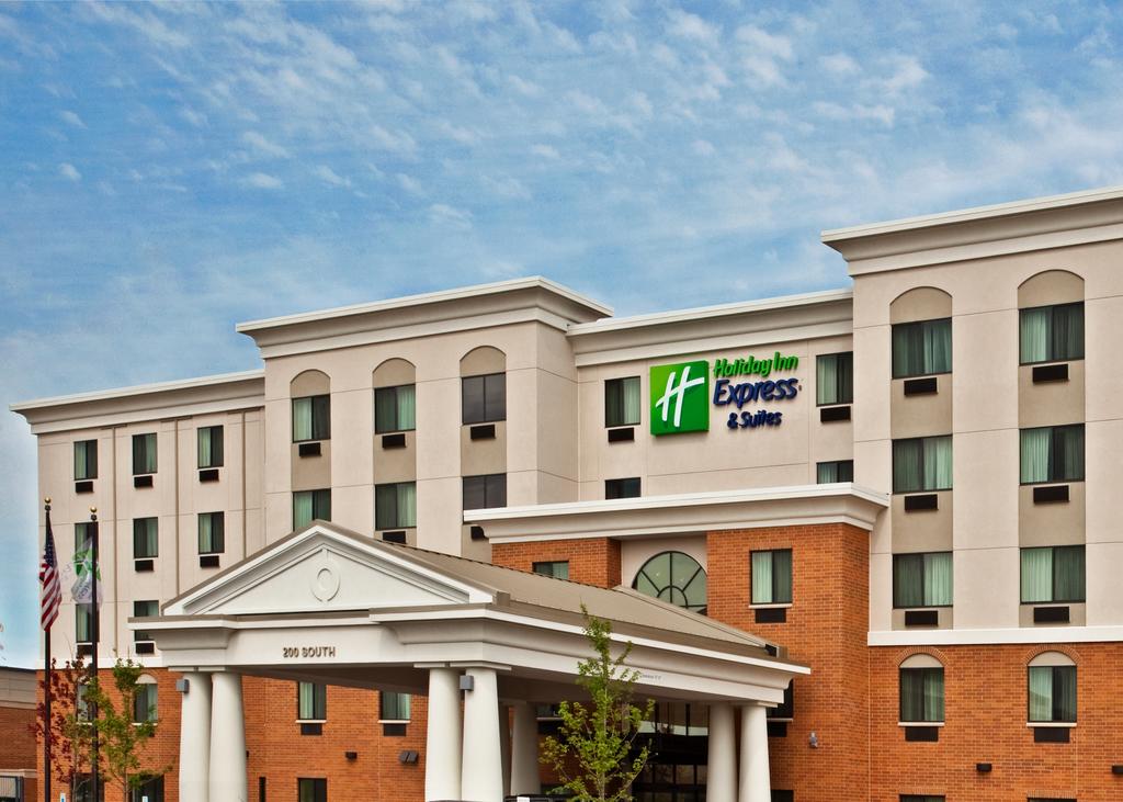 Holiday Inn Exp Stes Chicago West Ohare Arpt Area