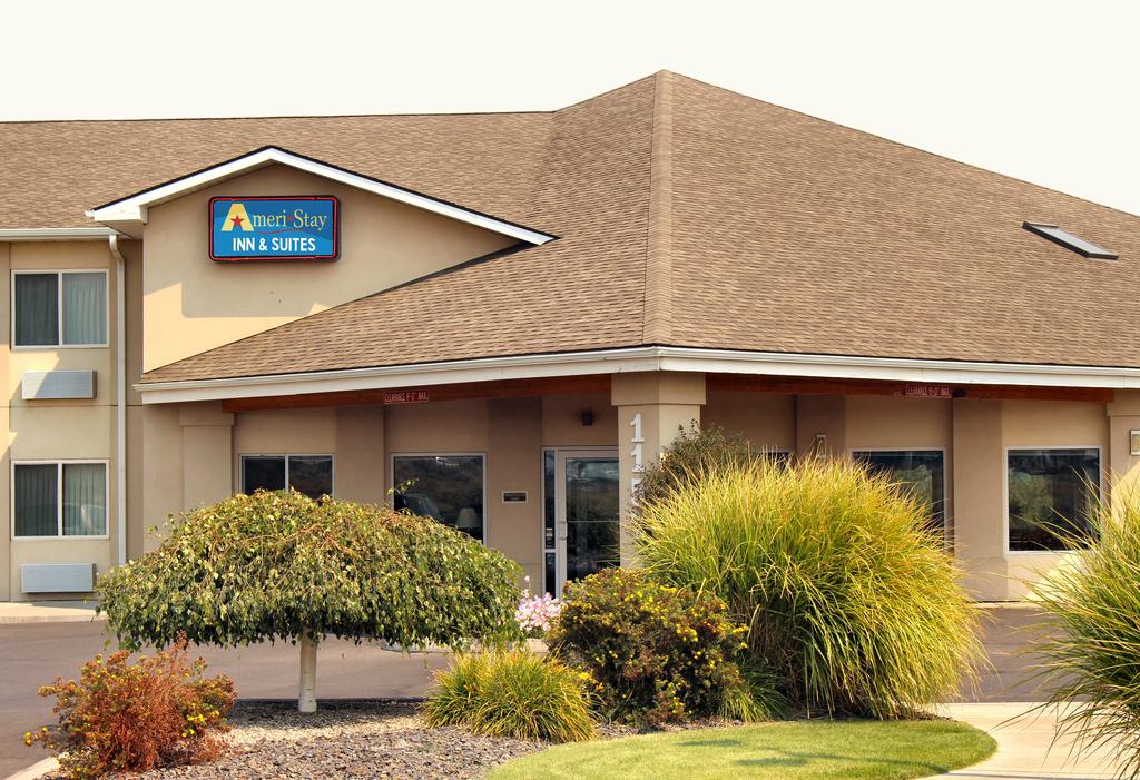 AmeriStay Inn and Suites