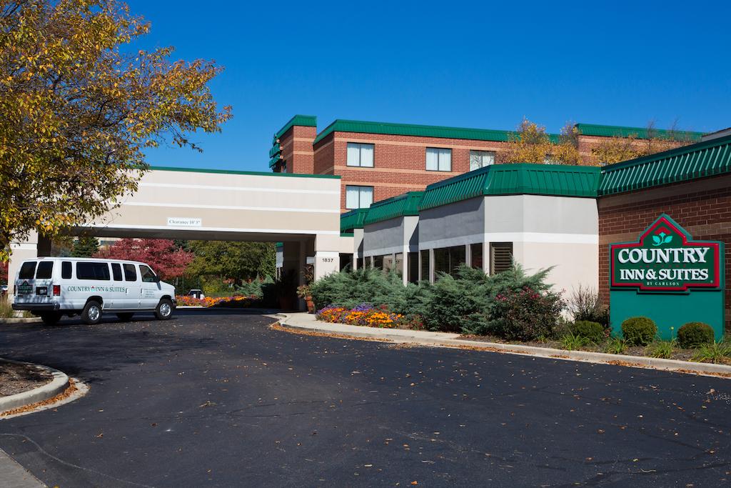 Country Inn and Suites By Carlson Naperville IL