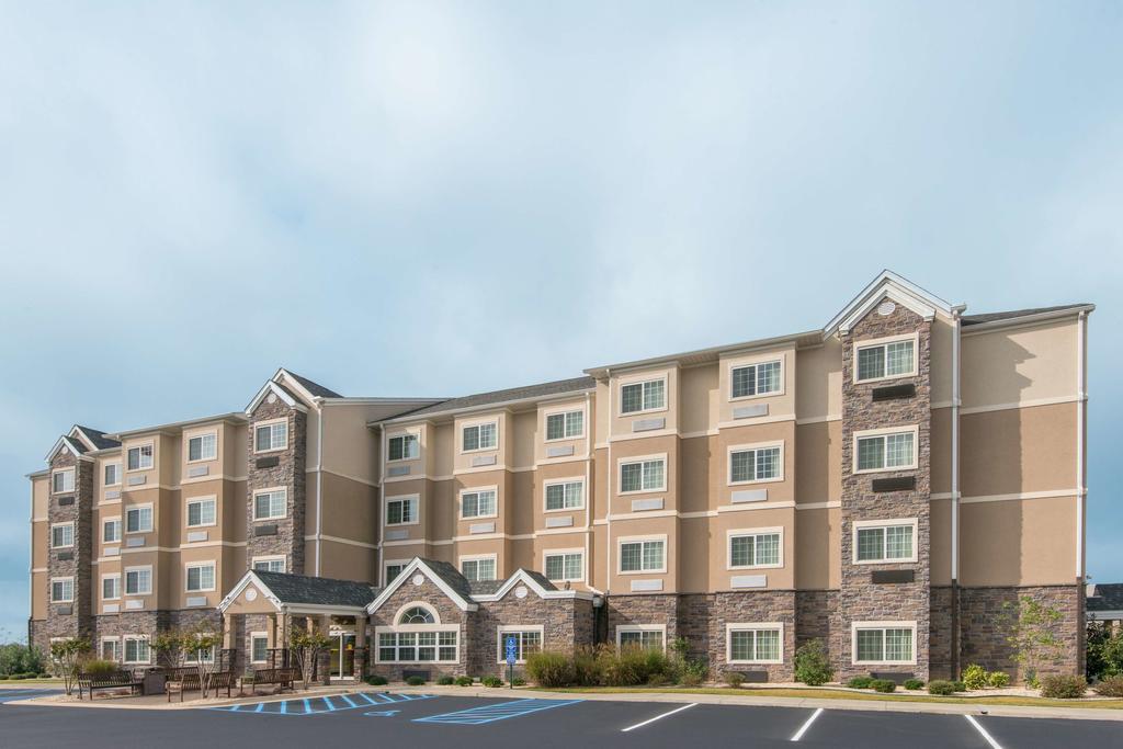 Microtel Inn and Suites by Wyndham Opelika