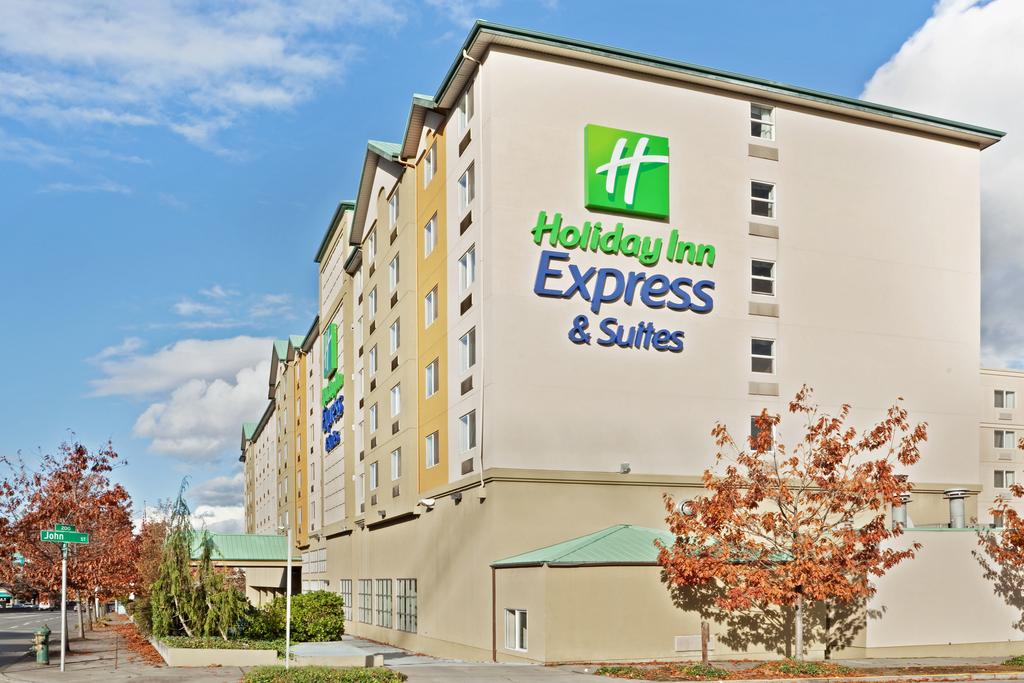 Holiday Inn Exp Stes City Ctr