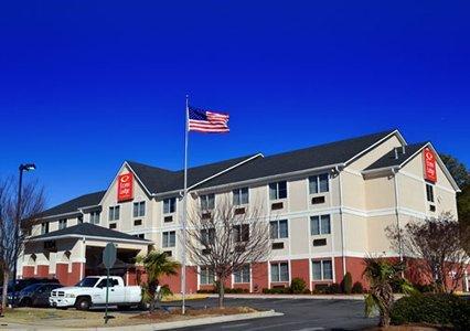 Econo Lodge Inn and Suites