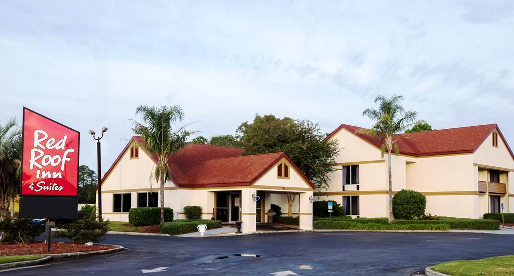 Red Roof Inn and Suites Brunswick