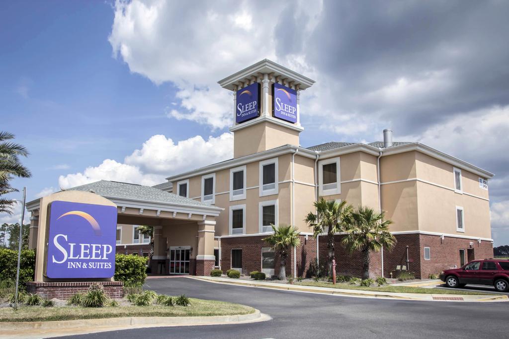 Sleep Inn and Suites Brunswick