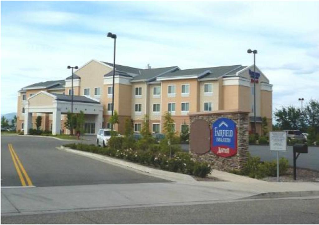 Fairfield Inn and Suites Redding