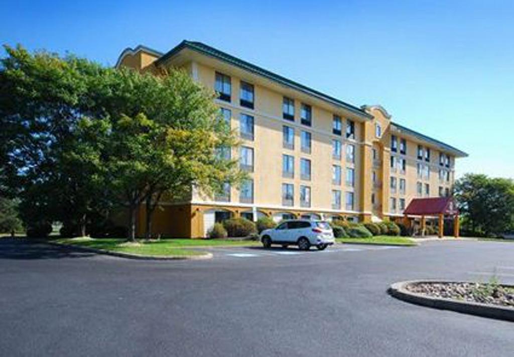 Quality Inn and Suites Bensalem