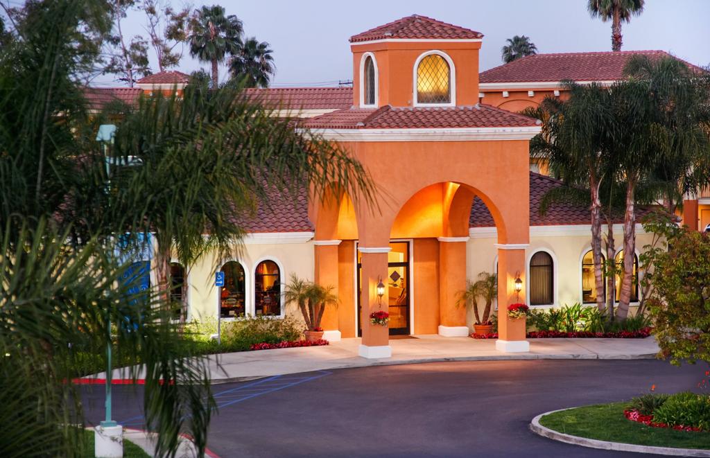 Cortona Inn and Suites Anaheim Resort