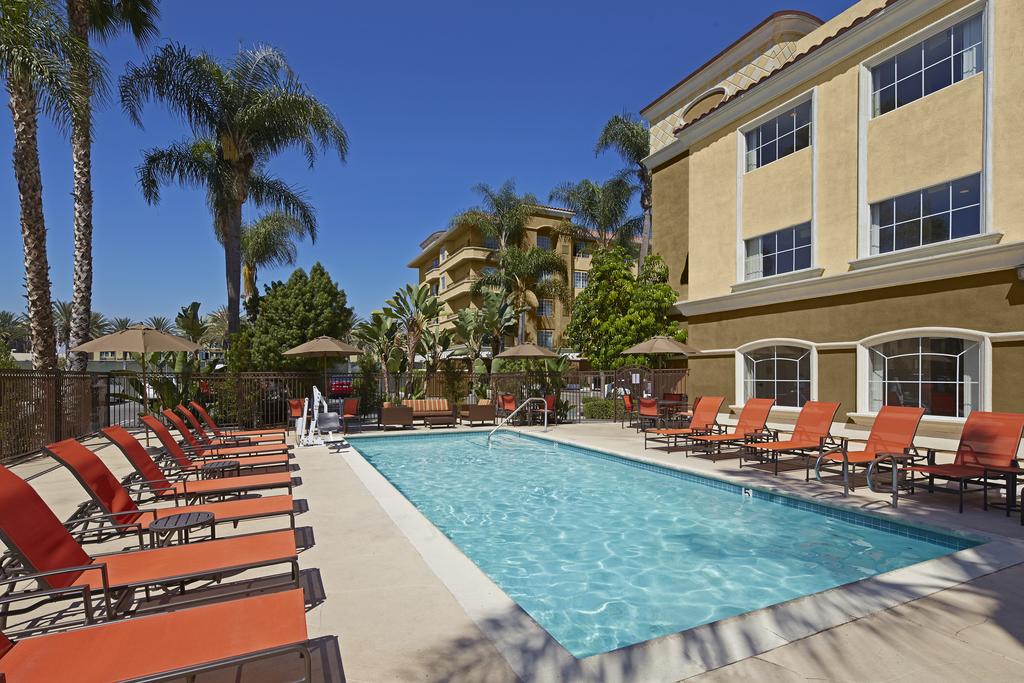 Anaheim Portofino Inn Suites