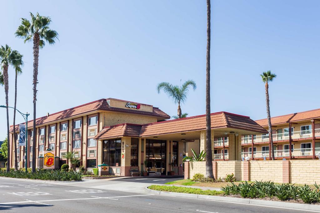 Super 8 Motel Anaheim - Disneyland Drive