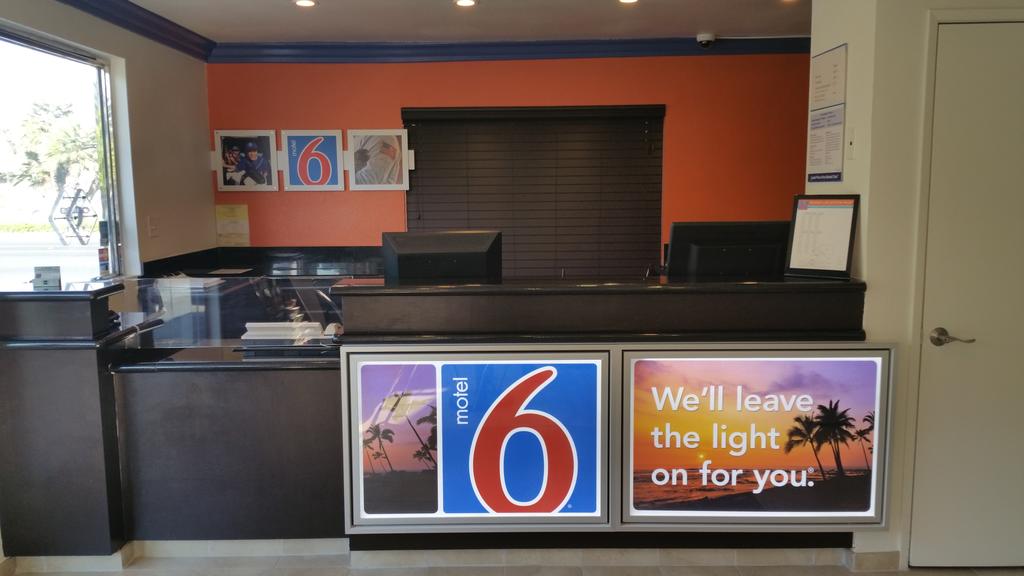 Motel 6 Anaheim - Buena Park