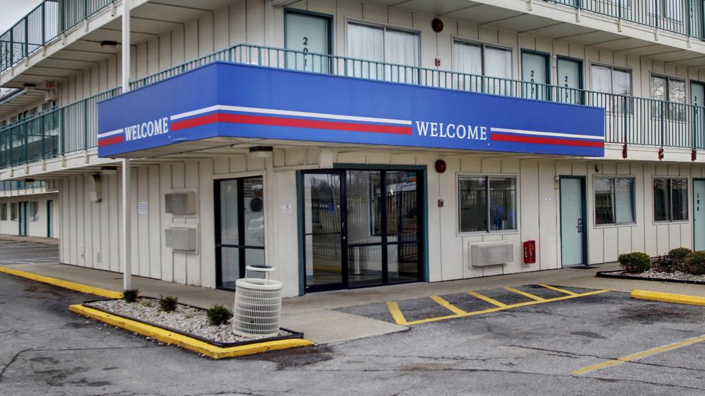 Motel 6 Louisville North - Jeffersonville IN