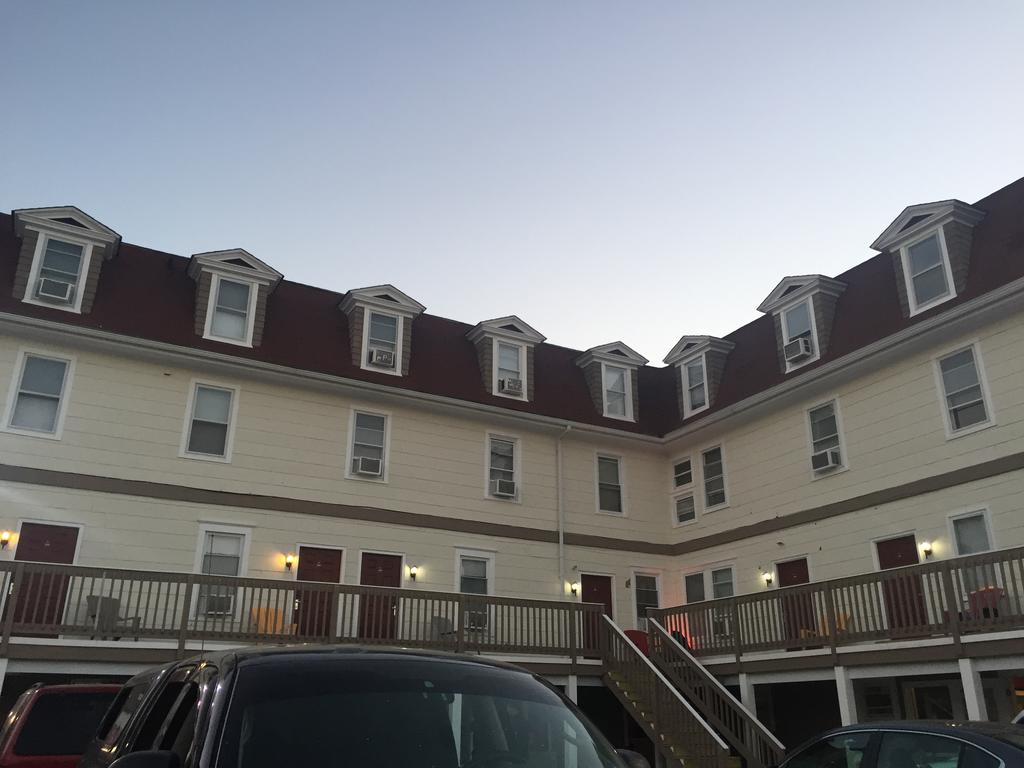 Wildwood Inn