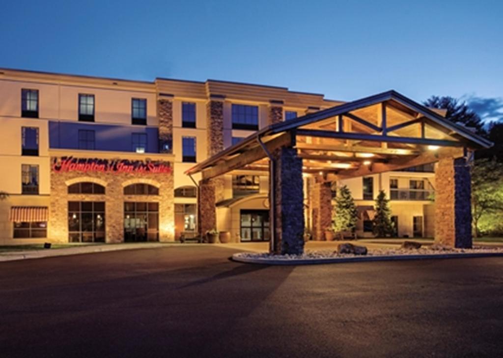 Hampton Inn and Suites Lake George