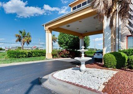 Quality Inn and Suites West Monroe