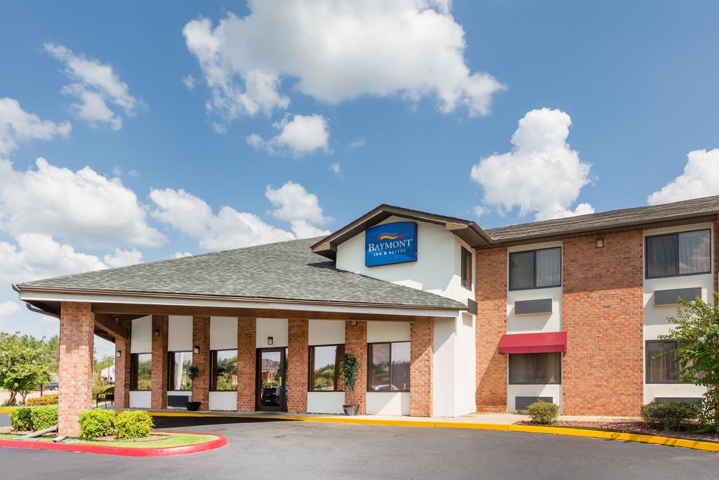 Baymont Inn and Suites Tupelo