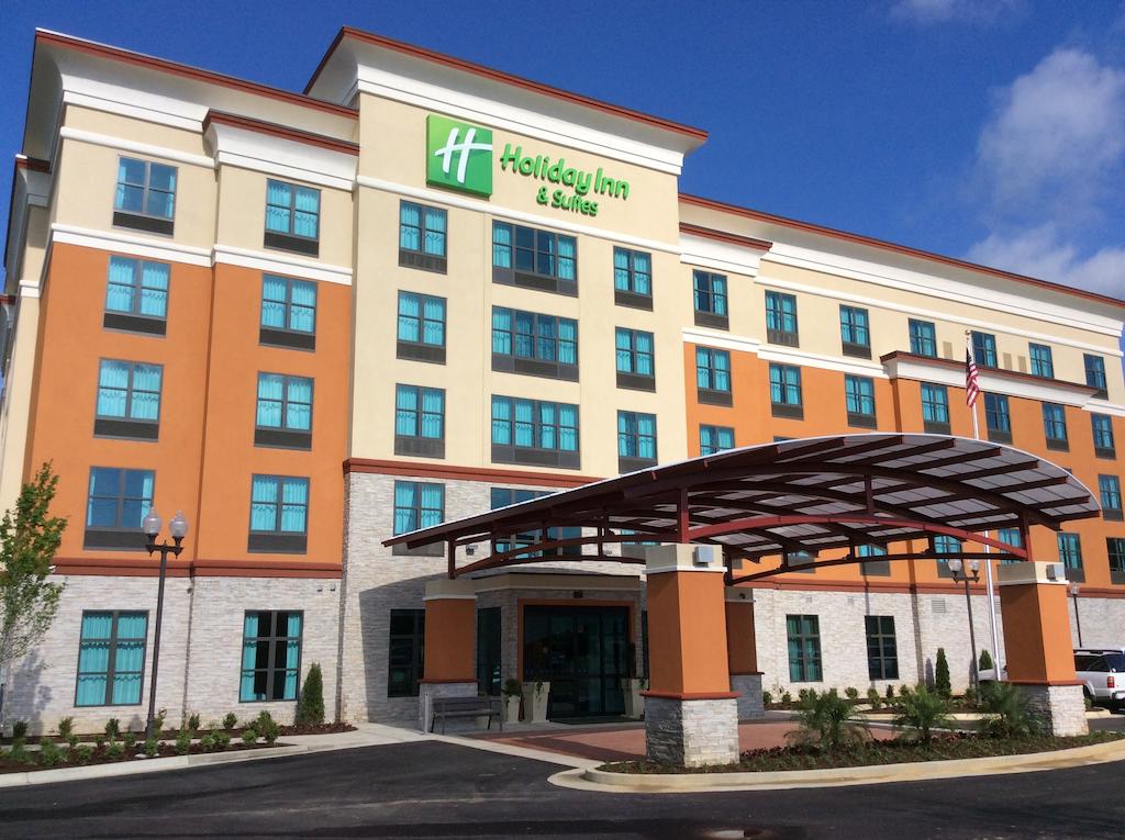 Holiday Inn Hotel and Suites Tupelo North