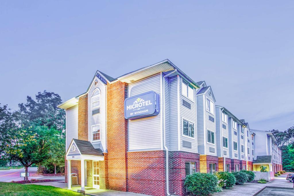 Microtel Inn by Wyndham Newport News Airport